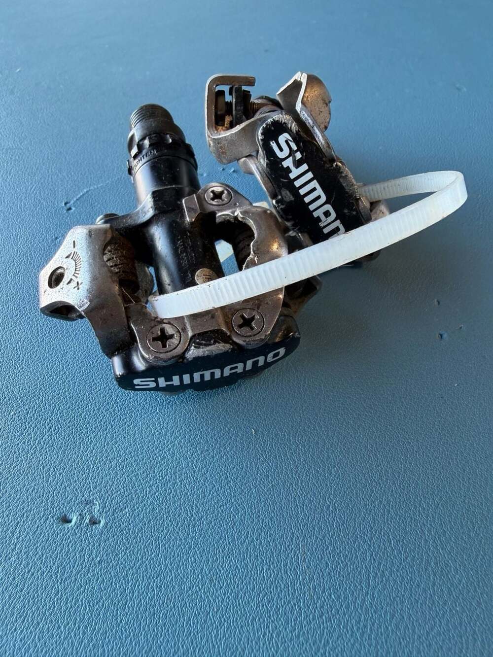 Shimano PD-M520 SPD Clipless Mountain Bike Pedals